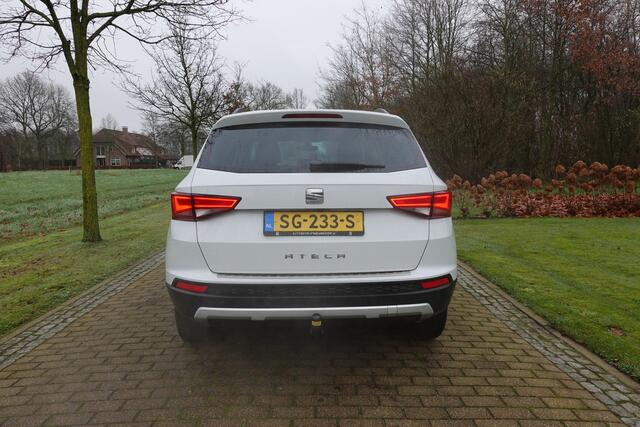 Seat ATECA 1.0 EcoTSI Style Business Intense | Trekhaak uitklapbaar | Full LED | 360° Camera | CarPlay |