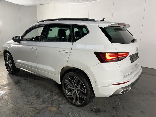 Seat ATECA 1.5 TSI FR / AUTOMAAT/ PANO/ TREKHAAK/ STUUR+STOEL VERWARM./ PARK.SENSOR.V+A/ ELEK.KLEP/ ACC/ DODE HOEK/ FULL LINK/ KEYLESS/ DAB/ DIGITAL DASH/ LANE-ASSIST/ LED/ ISOFIX