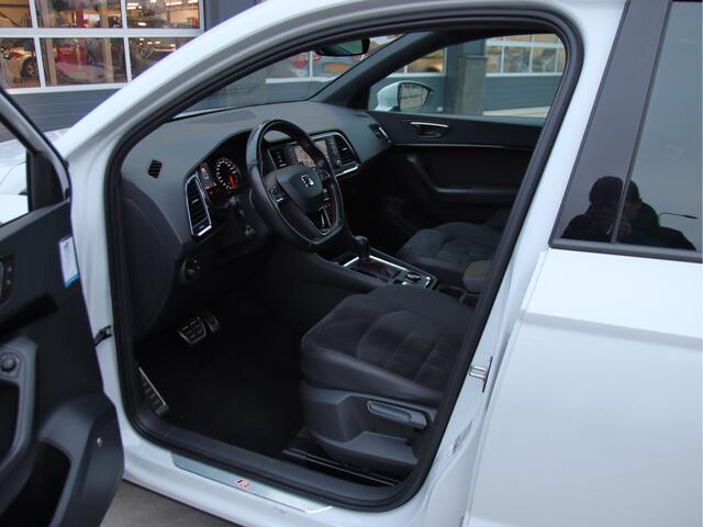 Seat ATECA 1.5 TSI FR Business Intense FULL LED, Inklapbare trekhaak, Alcantara-Leder Prijspakker!