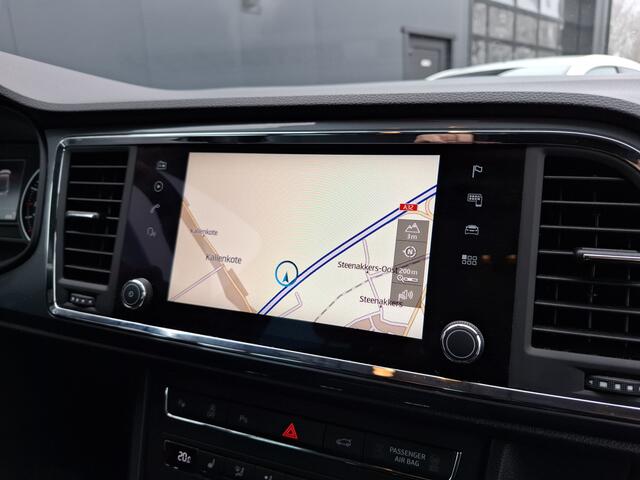 Seat ATECA 1.5 TSI 150 PK Style Intense CAMERA PARK ASSIST LED NAVI CRUISE ECC TREKHAAK