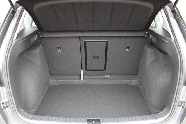 Seat ATECA 1.5 TSI 150PK Style Business Intense |ACC|17-INCH|MULTI-STUURWIEL|KEYLESS-START|