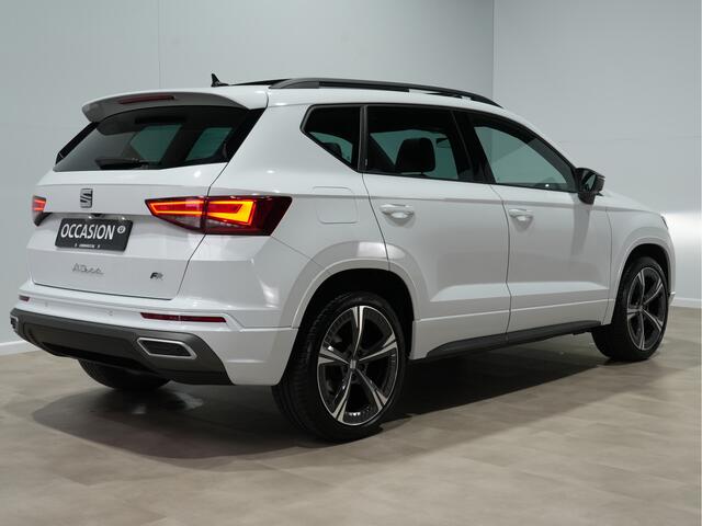 Seat ATECA 1.5 TSI 150pk DSG FR Business Intense Panorama 360 Camera trekhaak 19"velgen LED0