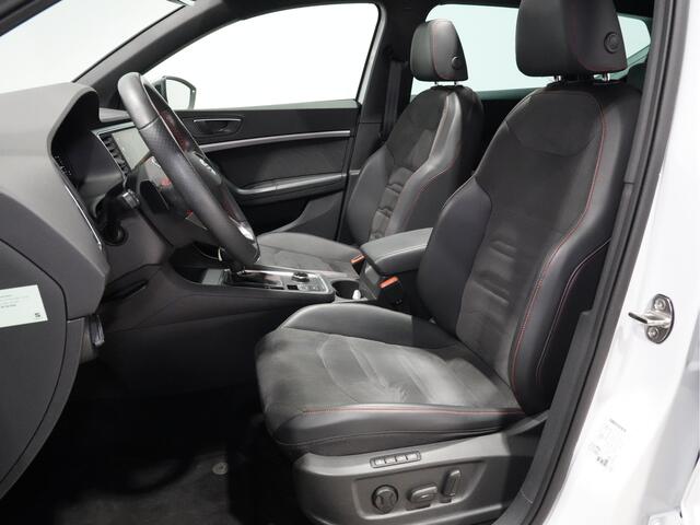 Seat ATECA 1.5 TSI 150pk DSG FR Business Intense Panorama 360 Camera trekhaak 19"velgen LED0