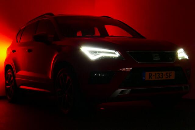 Seat ATECA 1.5 TSI FR Business Intense. Panodak, Adap Cruise, Camera, StoelVerw, 19"LMV, Haak 1600kg