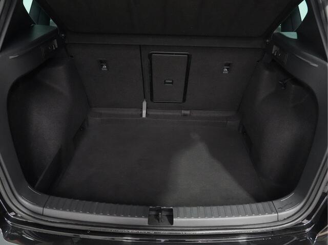 Seat ATECA 1.5 TSI 150pk DSG FR Business Intense Camera Navi. Carplay/Android ACC Stoelverw. Beats Audio 324