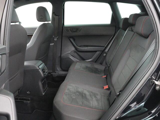 Seat ATECA 1.5 TSI FR Intens | Panoramadak | Trekhaak | Stoelverwarming | 360 Camera | Adaptive cruise | Alcantara | Beats Audio | Virtual Cockpit | Carplay | Full LED | Keyless | Navigatie