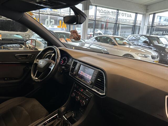 Seat ATECA 1.4 EcoTSI Xcellence Automaat | Panoramadak | Afneembare trekhaak | Achteruitrijcamera | Apple carplay | Cruise control | Climate control | Stoelverwarming | LED | Keyless | Elek. inklapbare spiegels | Sfeerverlichting
