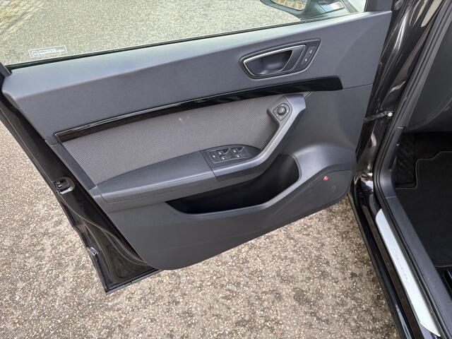 Seat ATECA 1.5 TSI Xcellence Business Intense / AUTOMAAT / CARPLAY / CRUISE