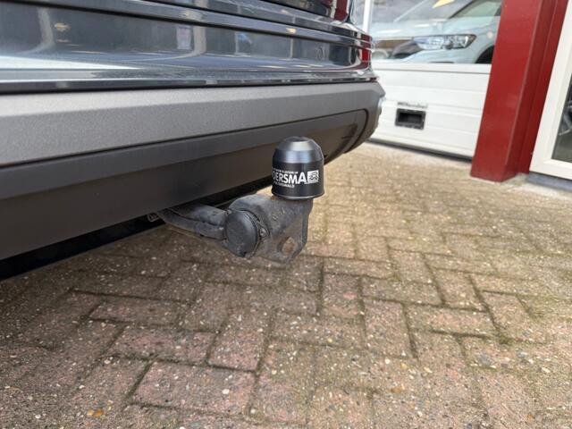 Seat ATECA 1.0 TSI FR BUSINESS INTENSE WEGKLAPBARE TREKHAAK 4 SEIZOENEN BANDEN LUXE UITVOERING!