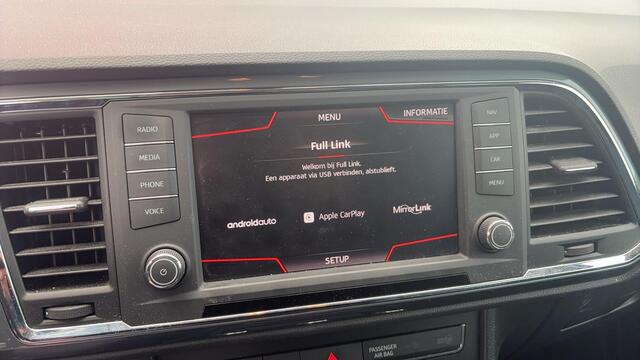 Seat ATECA 1.0 EcoTSI Style Business Intense TREKHAAK / CAMERA / CARPLAY / NAVI / CLIMA / PDC / FULL LED / NL-AUTO