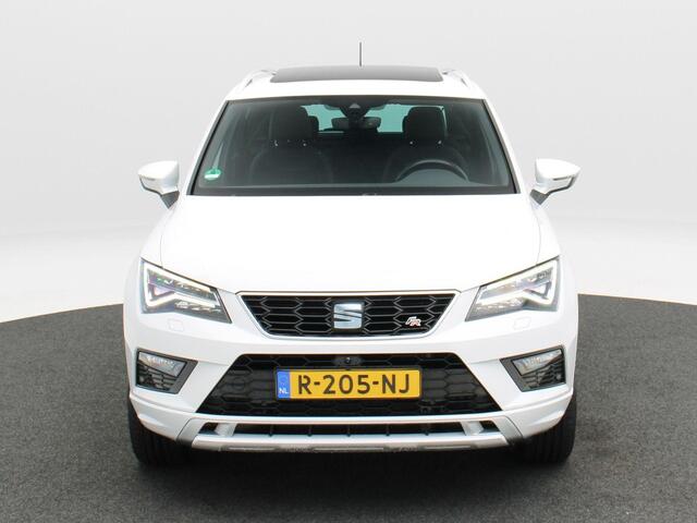 Seat ATECA 2.0 TSi 190 Pk Automaat FR 4DRIVE | Trekhaak | 360° Camera | Panorama dak | Cruise Control | CarPlay | 19 Inch