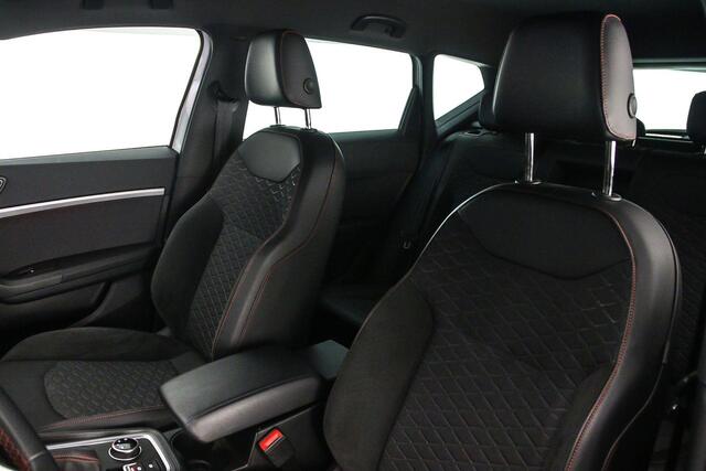 Seat ATECA FR Business Intense 1.5 TSI 150pk DSG Automaat Trekhaak, Adaptive cruise control, Achteruitrijcamera, Navigatie, LED koplampen, Elektrische achterklep