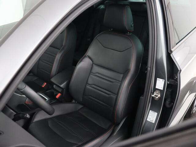 Seat ATECA 1.5 TSI FR Intense | Leder | Trekhaak | Stoelverwarming | Adaptive cruise | Standkachel | Camera | Carplay | Memory | Full LED | Keyless | Virtual Cockpit | Navigatie | Side Assist | Parkeerhulp