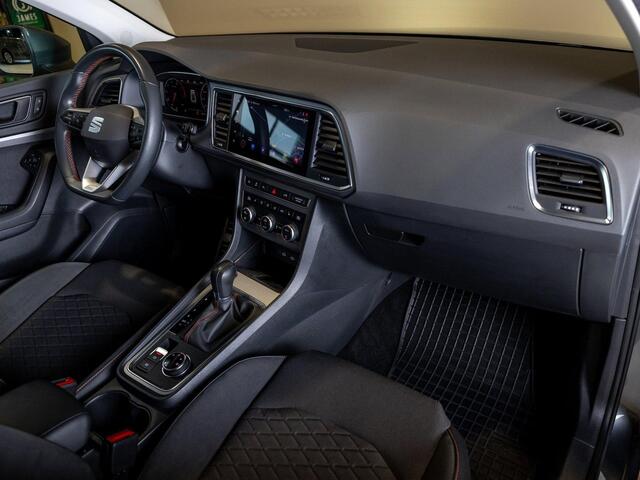 Seat ATECA 1.5 TSI FR Business Intense / 150pk / Panorama dak / Achteruitrij camera / Stoel en stuur verwarming /