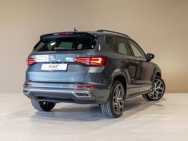 Seat ATECA 1.5 TSI FR Business Intense / 150pk / Stoel en stuurverwarming / Achteruitrij camera /
