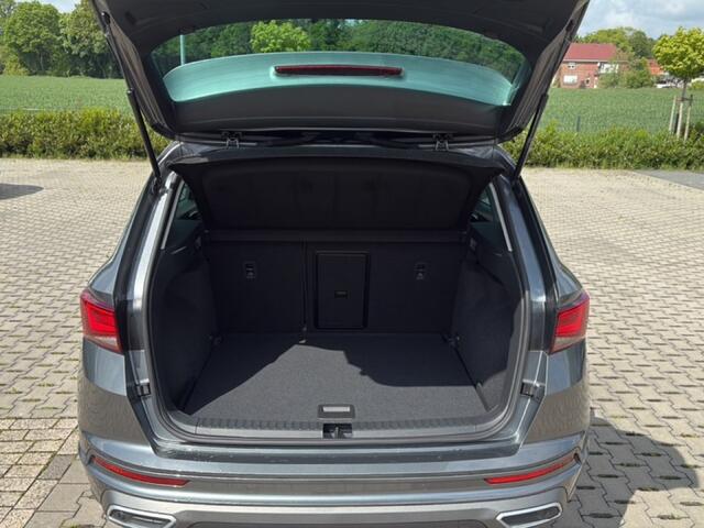 Seat ATECA 1.5 TSI FR TREKHAAK/CAMERA/ACC/CLIMA/LED/STOEL+STUURVERW/CARPLAY