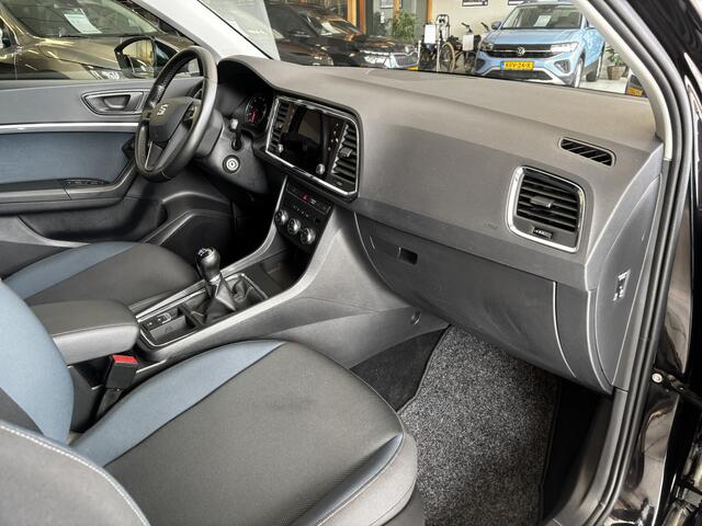Seat ATECA 1.5 TSI Style * NAVI * CARPLAY *CLIMATE * CAMERA * NL Auto met NAP