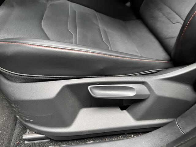 Seat ATECA 1.5 TSI FR / AUTOMAAT/ TREKHAAK/ STUUR+STOELVERWARM./ PARK.SENSOR.V+A/ CAMERA/ ACC/ FULL LINK/ DODEHOEK/ ELEK.ACHTERKLEP/ KEYLESS/ BEATS AUDIO/ RIJ-MODI/ DIGITAL DASH/ NAVI/ DAB/ CLIMA/ LED