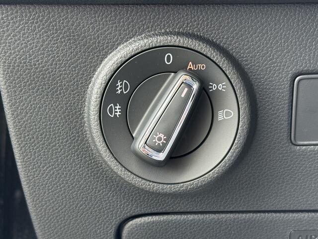 Seat ATECA BWJ 2020 1.0 EcoTSI 116 PK Style Business Intense TREKHAAK | PANO | VIRTUAL COCKPIT | BEATS AUDIO | CARPLAY + ANDROID | NAVI | CLIMA | CRUISE | BLUETOOTH | CAMERA | PDC | LMV | MULTIFUNCT. STUUR