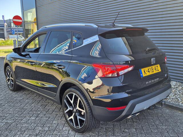 Seat Arona 1.0 TSI FR Business Intense 110 PK | Trekhaak | Navigatie | Camera | Climate Control |