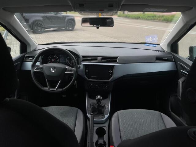 Seat Arona 1.0 TSI CAMERA NAVI PARKEERHULP CRUISE