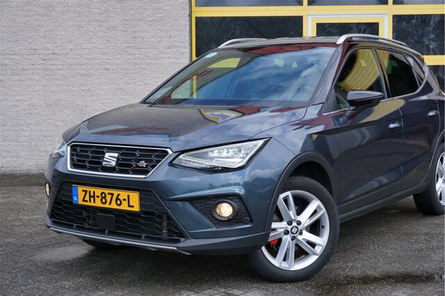Seat Arona 1.0 TSI FR Business Intense BJ2019 Lmv 17" | Led V+A | Pdc | Navi | Keyless entry | Trekhaak | Achteruitrijcamera | App-Connect | Virtual cockpit | Climate control | Cruise control | Zwarte hemel | Extra getint glas | Zwart dak