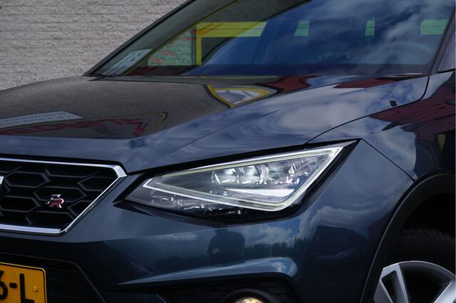 Seat Arona 1.0 TSI FR Business Intense BJ2019 Lmv 17" | Led V+A | Pdc | Navi | Keyless entry | Trekhaak | Achteruitrijcamera | App-Connect | Virtual cockpit | Climate control | Cruise control | Zwarte hemel | Extra getint glas | Zwart dak