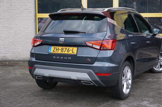Seat Arona 1.0 TSI FR Business Intense BJ2019 Lmv 17" | Led V+A | Pdc | Navi | Keyless entry | Trekhaak | Achteruitrijcamera | App-Connect | Virtual cockpit | Climate control | Cruise control | Zwarte hemel | Extra getint glas | Zwart dak