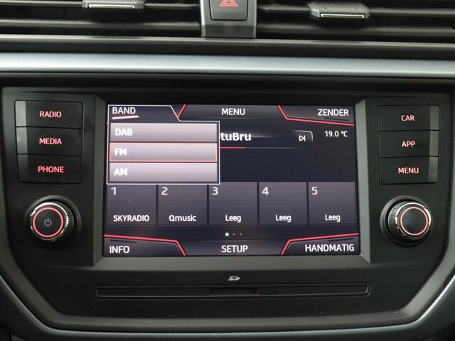 Seat Arona 1.0 TSI Style | 95 PK | Apple CarPlay / Android Auto | Cruise control | PDC achter | DAB |