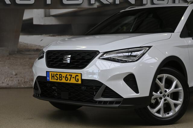 Seat Arona 1.0 TSI 110pk FR Business Connect | LED | Navigatie | Stoelverwarming | 100% (Dealer) onderhouden label