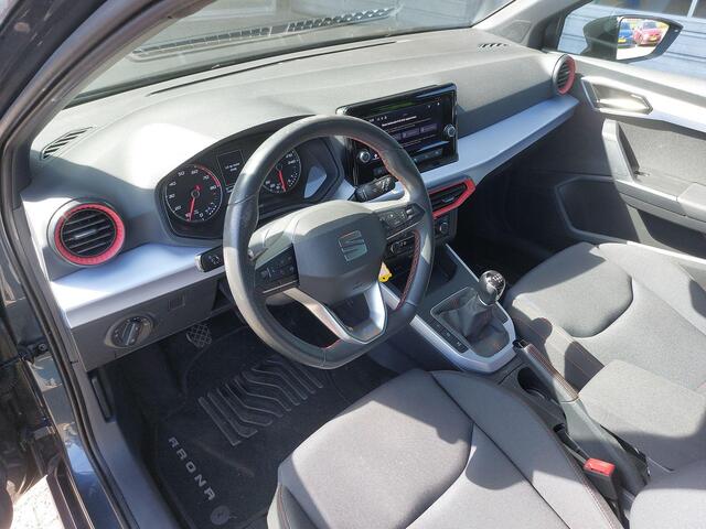 Seat Arona 1.0 TSI FR · Camera · Apple/Android Car Play · P-Sensoren · Cruise Control · DAB · 17'' Inch ·