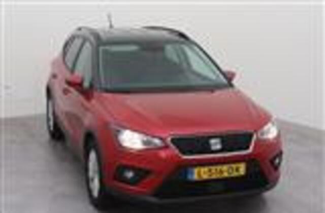 Seat Arona 1.0 TSI 95PK Style Business Intense / zwart dak / navigatie / climate controle / achteruitrijcamera / LMV