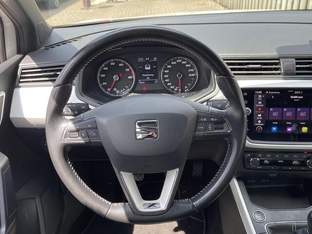 Seat Arona 1.0 TSI Style Business Intense Plus 16"/Keyless/Climate/Apple Carplay & Android Auto/PDC/Navigatie
