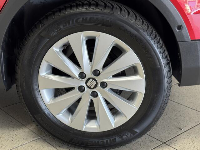 Seat Arona 1.0 TSI Xcellence Business Intense/ Two-Tone/ 16'' LMV/ Dode-Hoek Det./ Stoelverw./ Navi/ Apple + Android/ DAB+/ Clima/ Bluetooth/ Multi. LEDER. Stuur/ Mistl./ PDC V+A/ Extra getint glas.