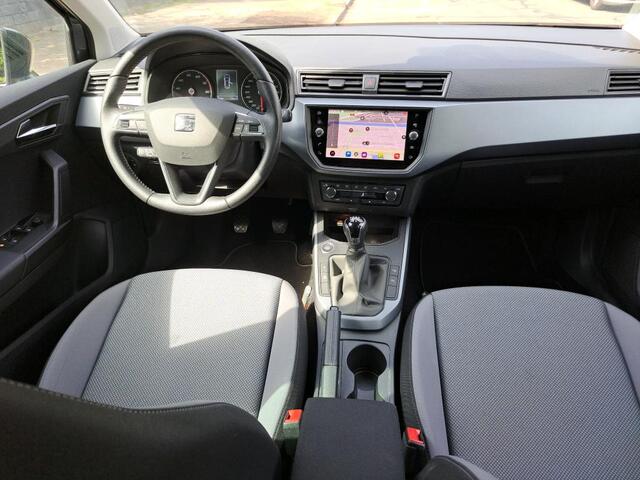 Seat Arona 1.0 TSI Style Business Intense / CAMERA/ CLIMA/ NAVI/ 16" LMV