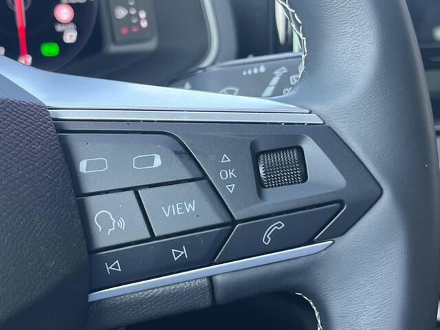 Seat Arona 1.0 EcoTSI Xperience Business Connect DSG Automaat / Stoelverwarming / Camera / Keyless / ACC / Drive select /