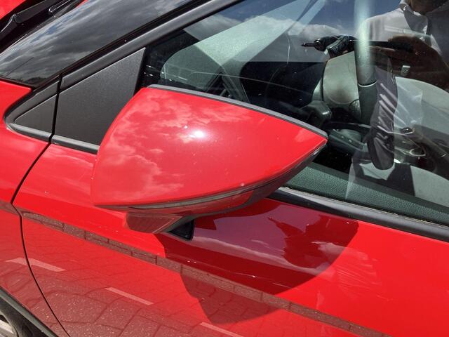 Seat Arona 1.0 Tsi 95pk Style Limited Edition · Camera · Apple/Android Car Play · P-Sensoren · Virtual Cockpit · Navi · Trekhaak · 17'' Inch · Dodehoek Detectie ·
