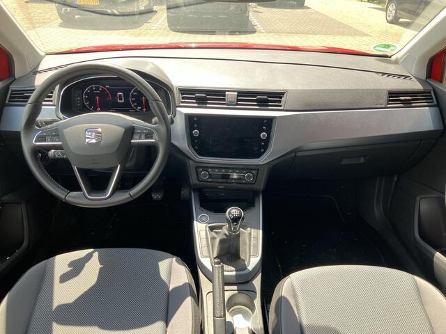 Seat Arona 1.0 Tsi 95pk Style Limited Edition · Camera · Apple/Android Car Play · P-Sensoren · Virtual Cockpit · Navi · Trekhaak · 17'' Inch · Dodehoek Detectie ·