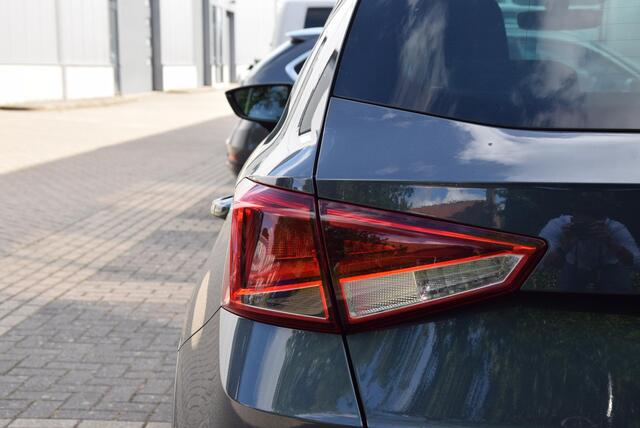 Seat Arona 1.0 TSI Style | Cruise control | Apple carplay/android | Parkeersensoren achter |