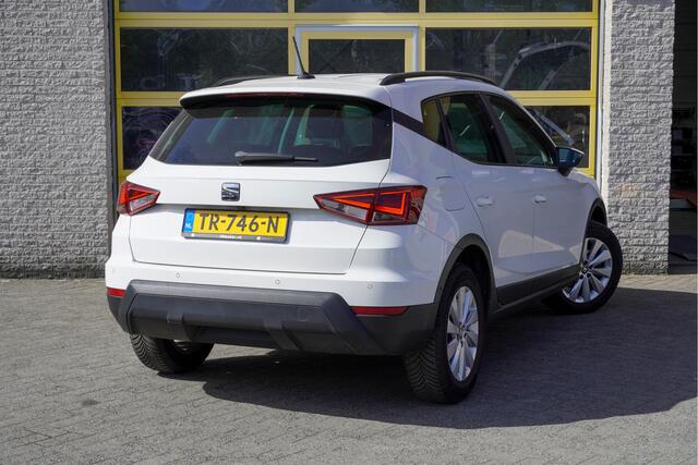 Seat Arona 1.0 TSI Style Business Intense BJ2018 Lmv 16" | Led | Pdc | Navi | Keyless entry | Achteruitrijcamera | App-Connect | Climate control | Cruise control | Extra getint glas