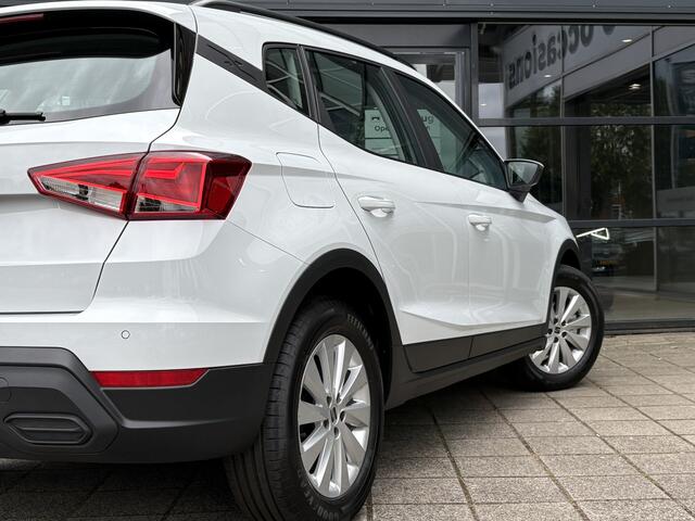 Seat Arona 1.0 EcoTSI Style NIEUW / 10km op de teller / Apple Carplay & Android Auto