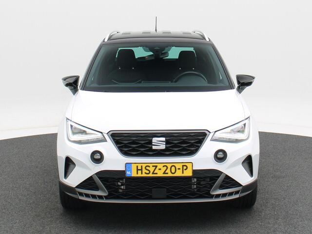 Seat Arona 1.0 TSi FR Business Connect | Adaptive Cruise | Carplay | Climate Control | LED | Privacy Glass | Parkeersensoren | 17 Inch | 19.790 Km!!