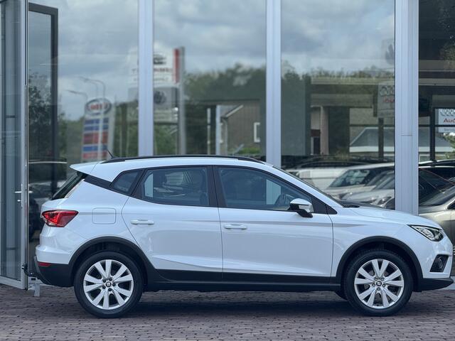 Seat Arona 1.0 TSI Xcellence Business Intense | Trekhaak | Apple CarPlay | Stoelverwarming | Cruise