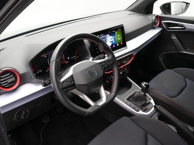 Seat Arona 1.0 TSI 110 pk FR | Full LED koplampen | Achteruitrijcamera | Stoelverwarming | Park Assist | 18 inch