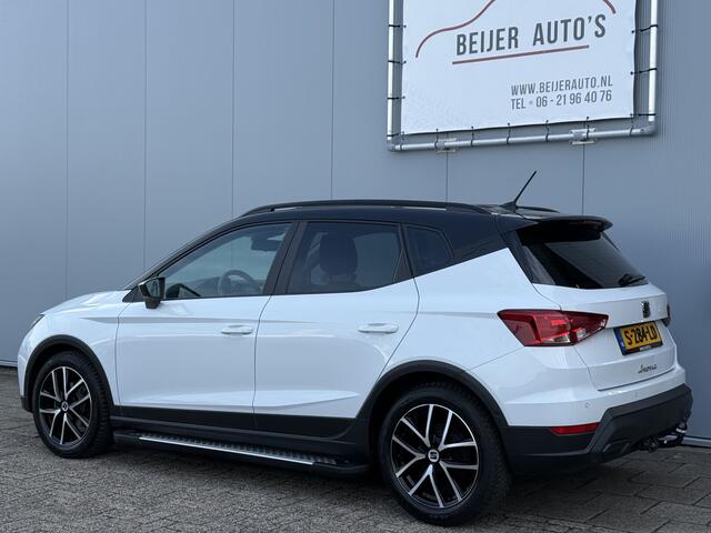 Seat Arona 1.0 TSI Style Business Intense Carplay/Trekhaak/17inch.