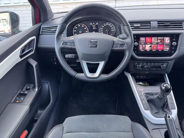 Seat Arona 1.0 TSI Xcellence Business Intense | Navigatie | Apple Carplay/Android Auto | Trekhaak | Climate control |
