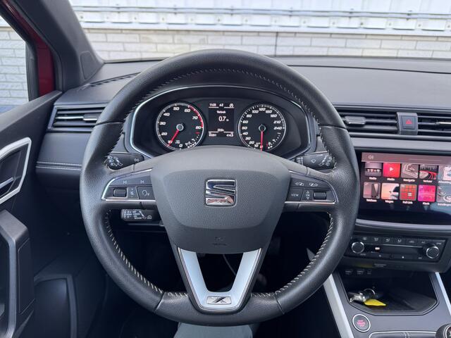 Seat Arona 1.0 TSI Xcellence Business Intense | Navigatie | Apple Carplay/Android Auto | Trekhaak | Climate control |