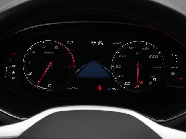 Seat Arona 1.0 TSI 95 pk FR Business Connect | Achteruitrijcamera | Full LED koplampen | Stoelverwarming | Adaptive Cruise | 17 inch