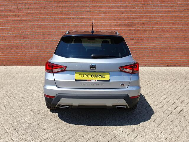 Seat Arona 1.0 TSI 110pk DSG FR Navigatie Apple Carplay/Android Auto Camera Parkeersensoren Adaptive Cruise Control Blind Spot Assist Stoelverwarming Ledverlichting Climate Control Getinte ramen