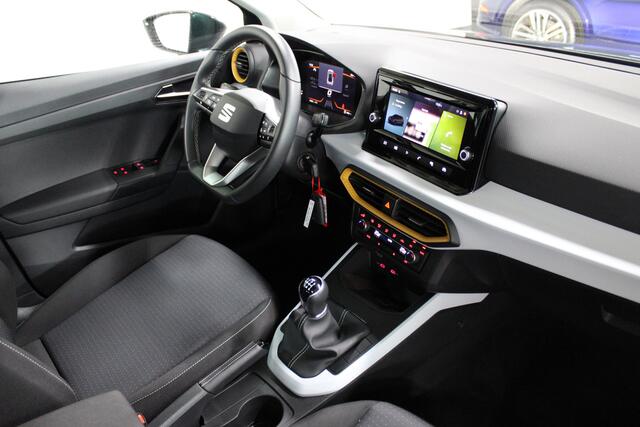 Seat Arona 1.0 EcoTSI Style Business Connect / 6 versnellingen / 115PK / Full led / Blind spot /